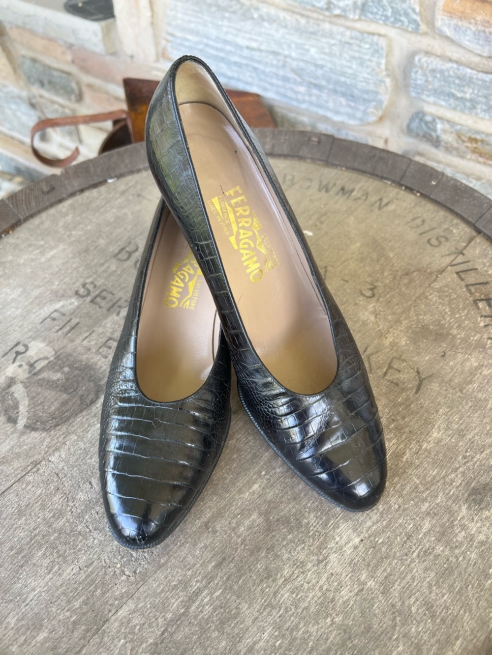 Salvatore Ferragamo Black Croc-Embossed Leather Pumps size 9.5